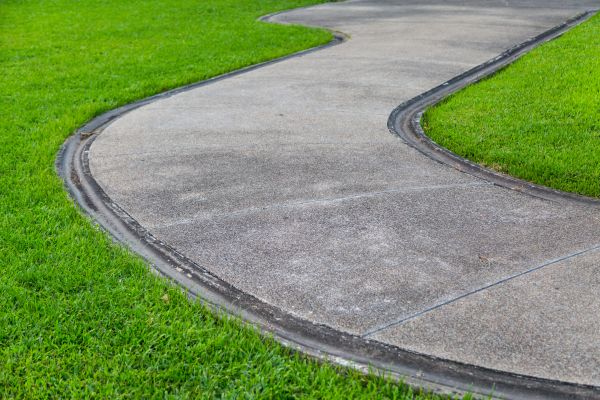 Concrete Sidewalk Construction in Fort Pierce
